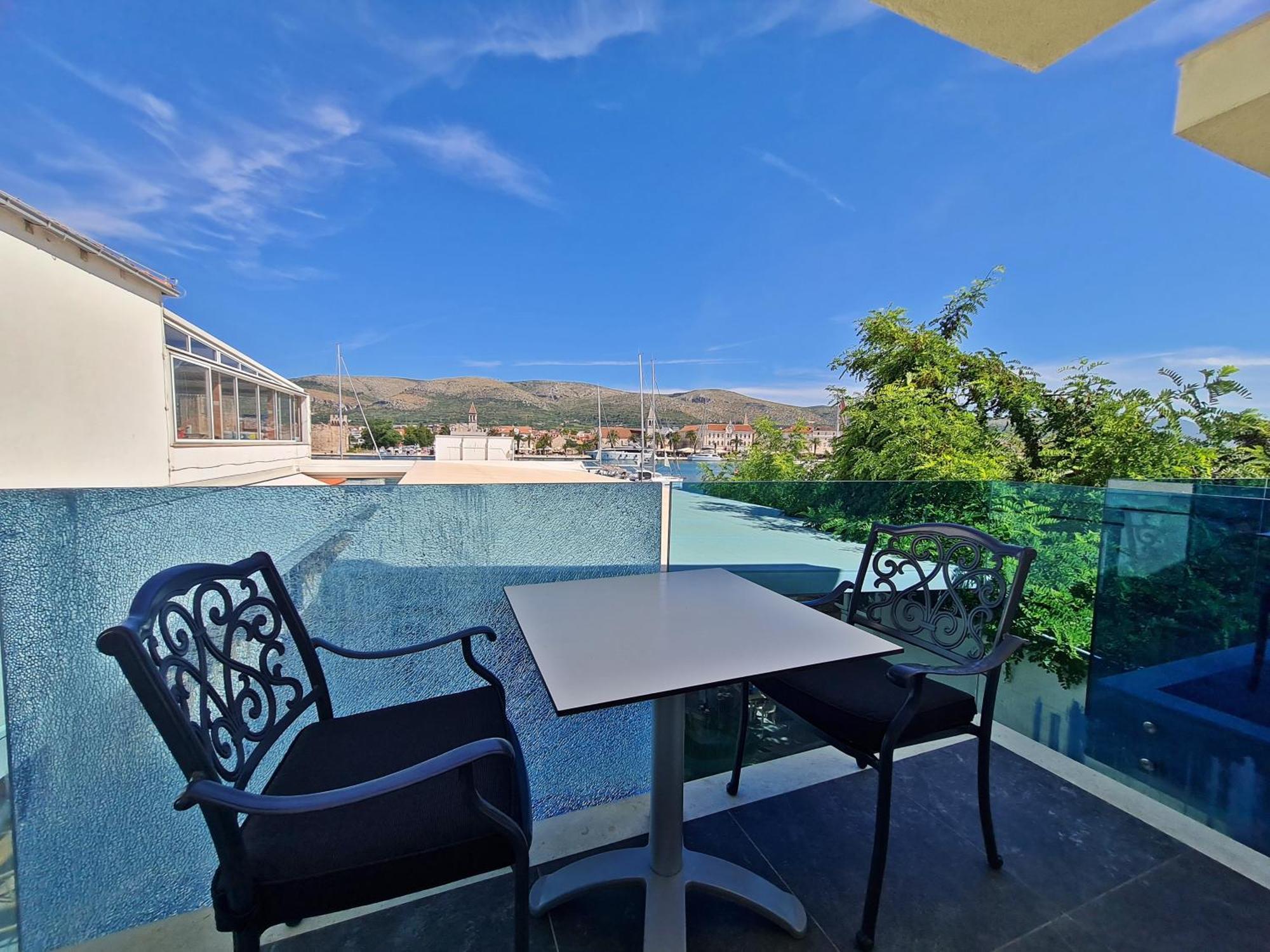 Azzurro Luxury Rooms Trogir Exterior foto